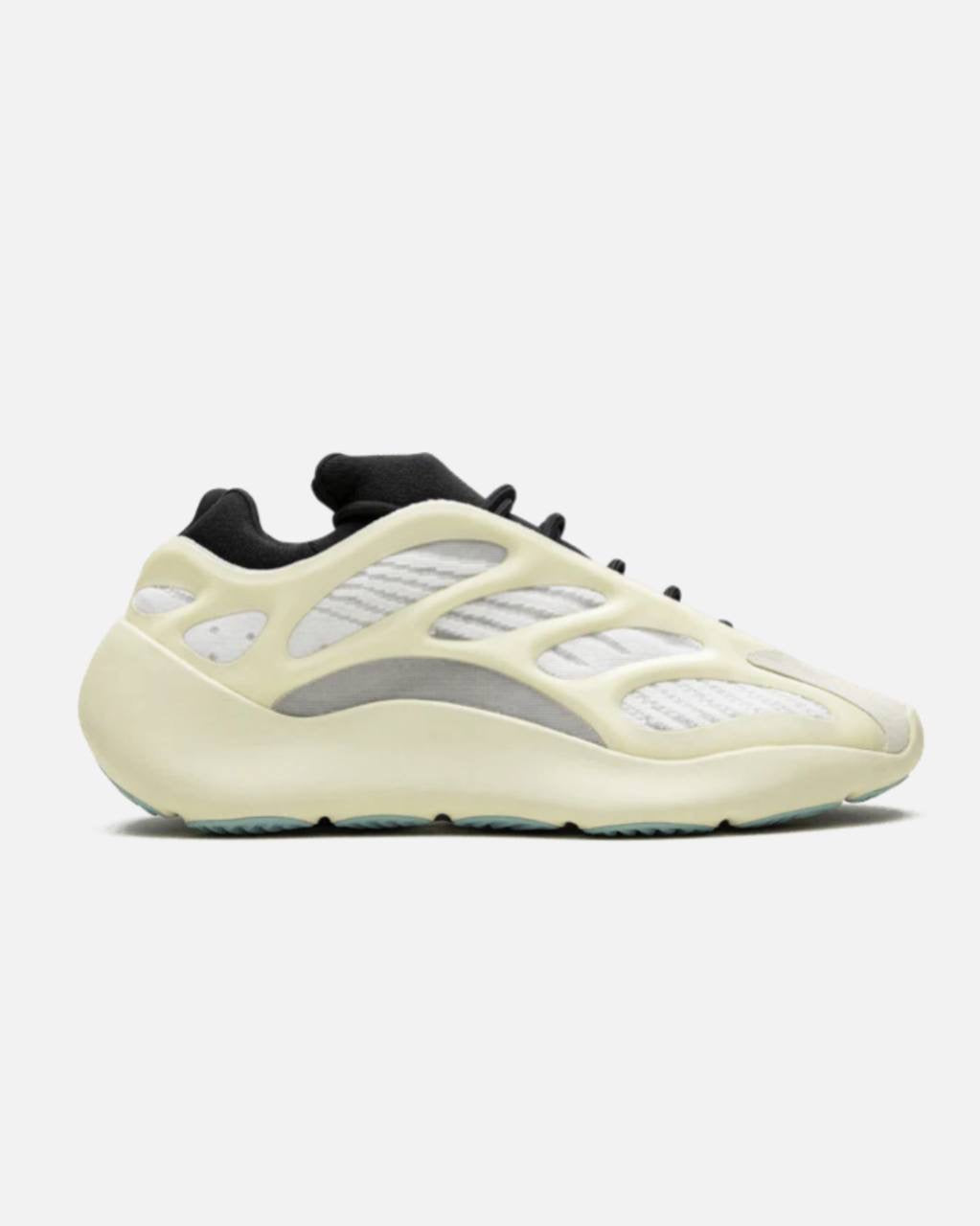 Yeezy 700 V3 - beige